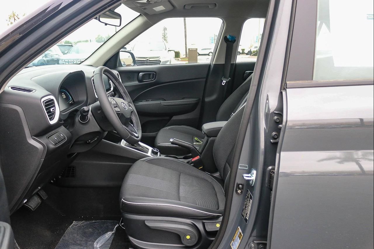 New 2026 Gray Hyundai SEL image 44