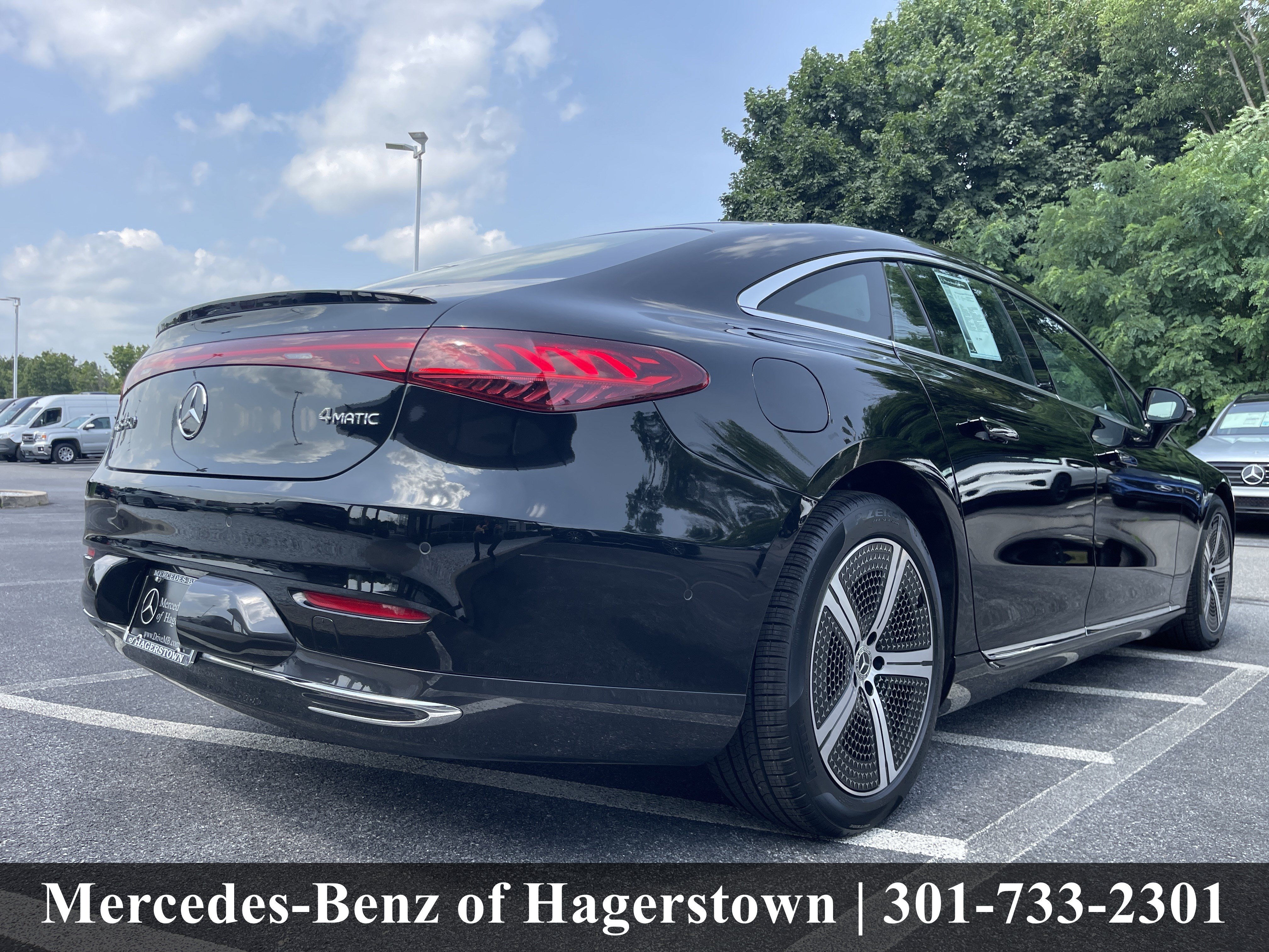 Certified Used 2023 Obsidian Black Metallic Mercedes-Benz EQS 450 4MATIC® Sedan image 36