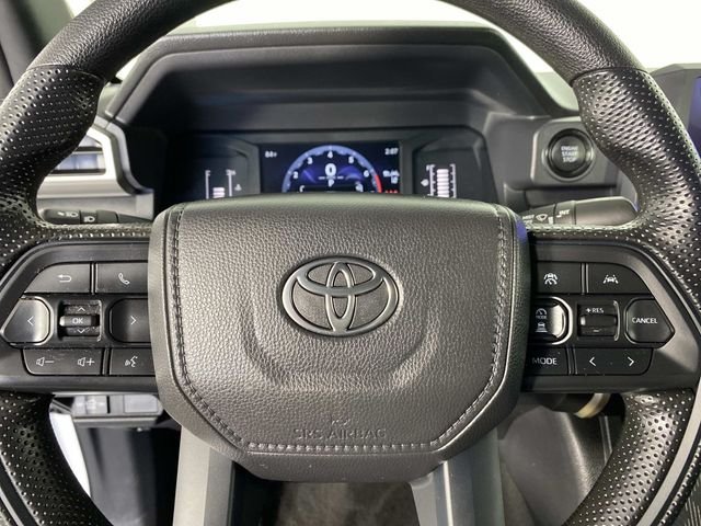 Used 2025 White Toyota SR5 image 14
