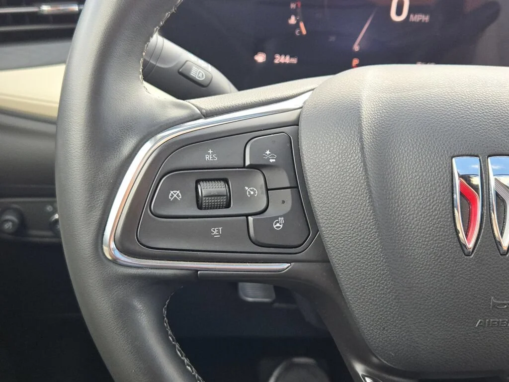 Used 2026 White Buick Avenir image 33
