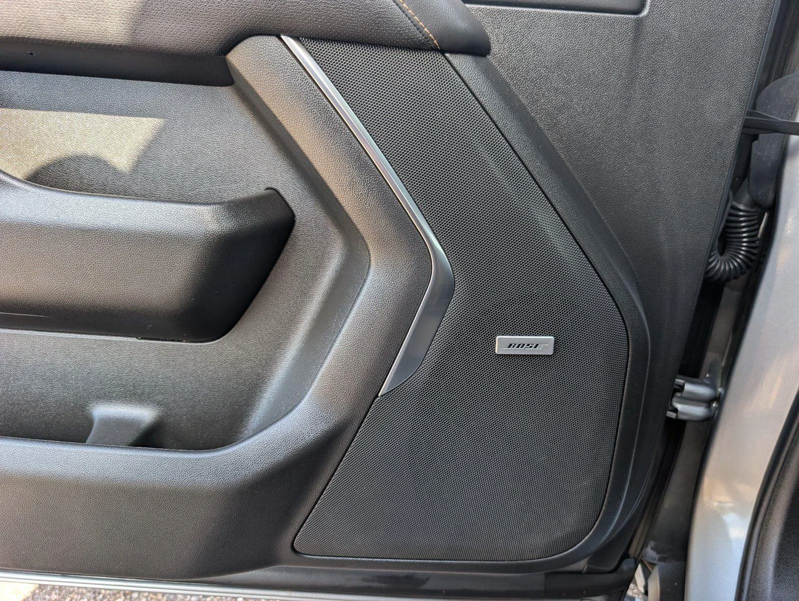 Used 2023 Sterling Metallic GMC AT4 image 13