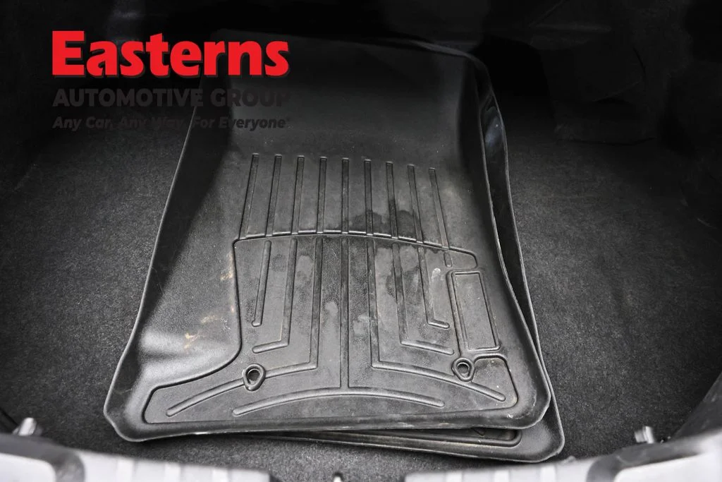 Used 2015 Silver Chevrolet SS image 9