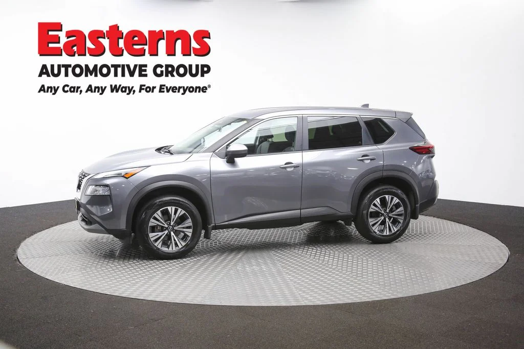 Used 2023 Gray Nissan SV image 59