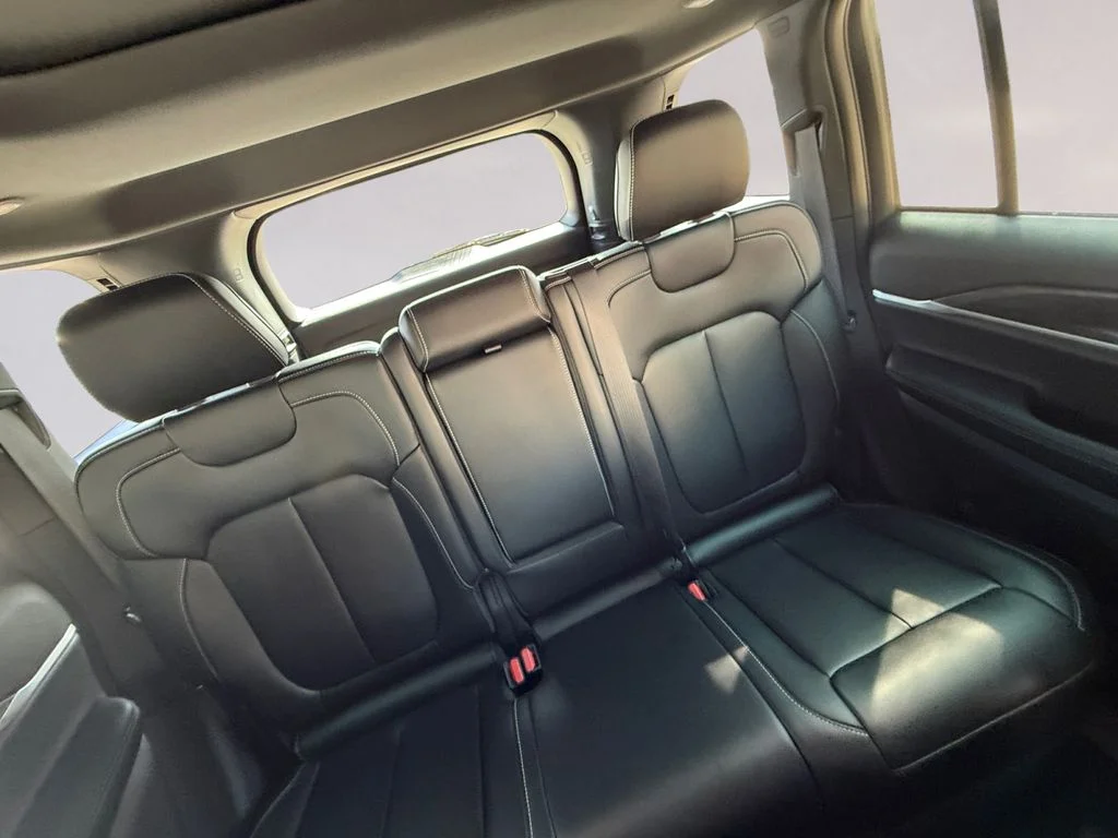 Used 2025 Gray Jeep 4xe image 18