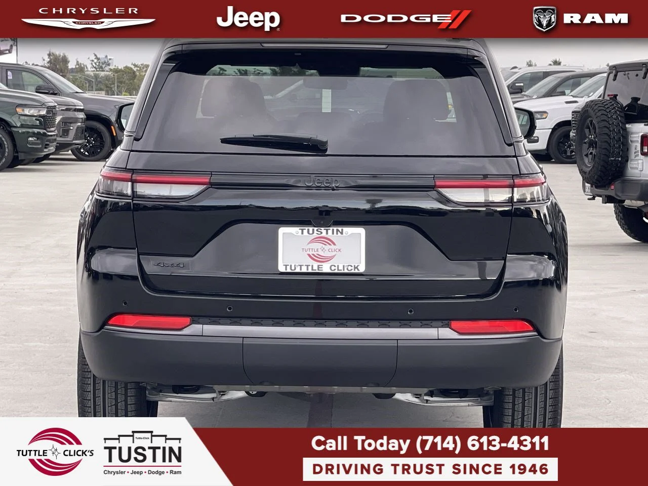 New 2027 High-Gloss Black Paint Jeep Limited image 11