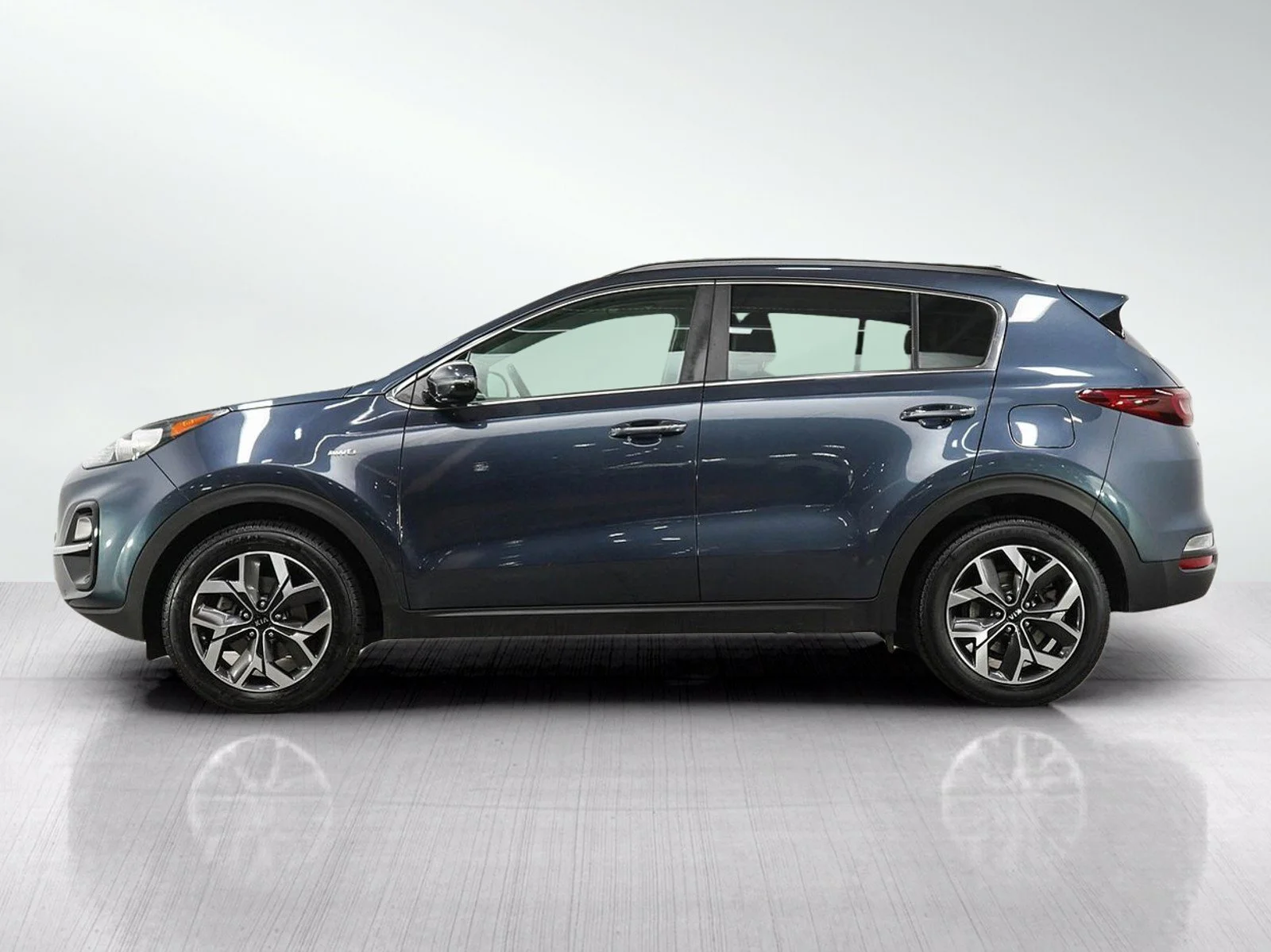 Used 2020 Kia Sportage EX with VIN KNDPNCAC2L7684961 for sale in White Bear Lake, Minnesota
