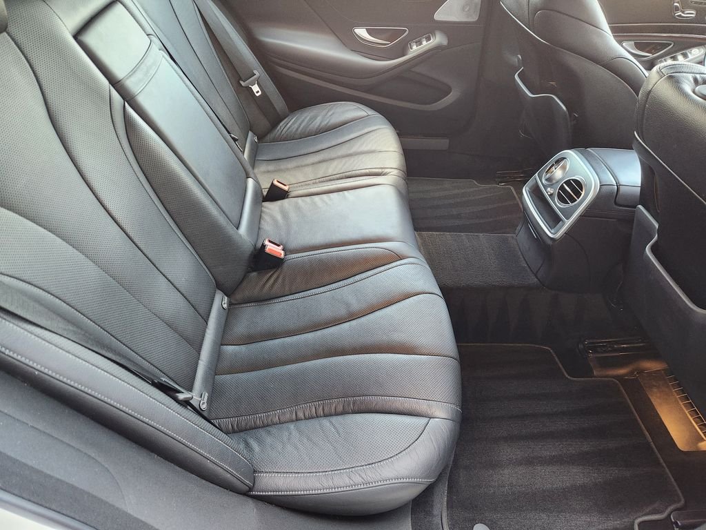 Used 2018 designo Diamond White Mercedes-Benz S 450 image 31