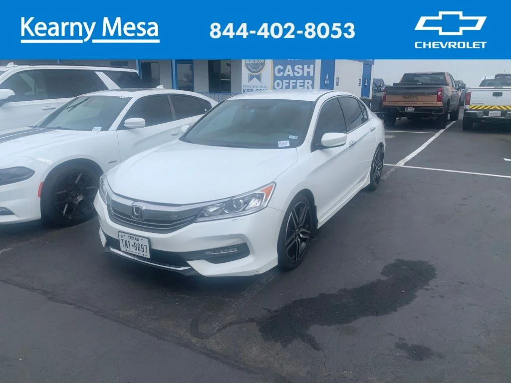 Used 2016 White Honda Sport image 1