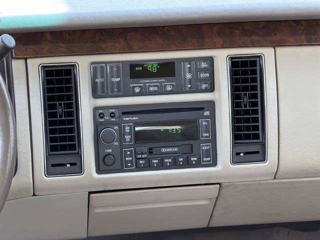 Used 1996 Cotillion White Cadillac 4DR SDN image 14