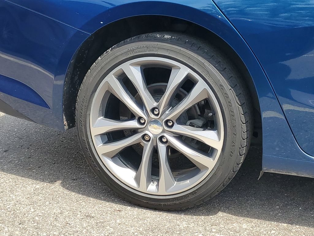 Used 2019 Blue Chevrolet Premier image 5