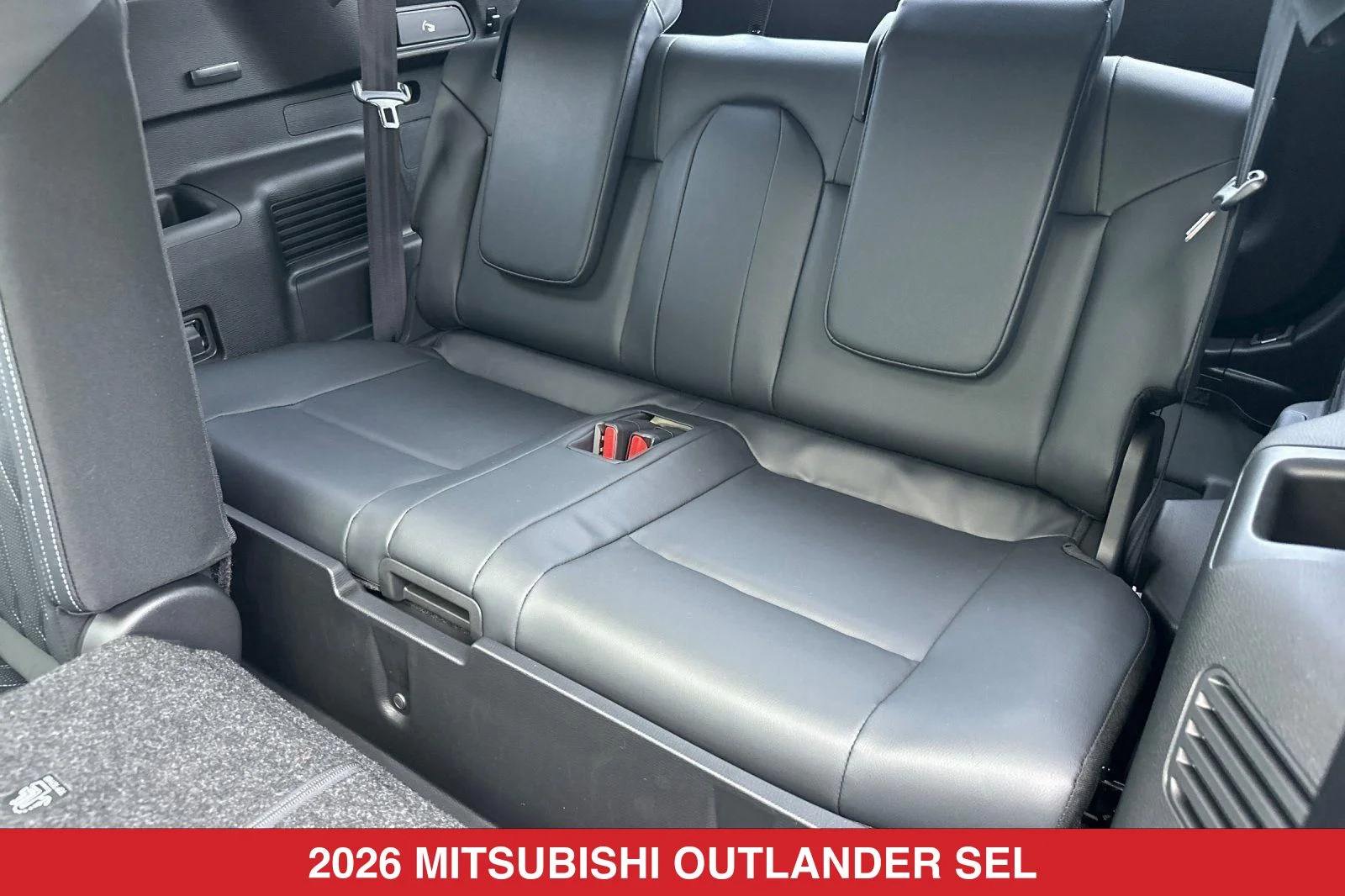 2026 Mitsubishi Outlander SEL - Photo 15