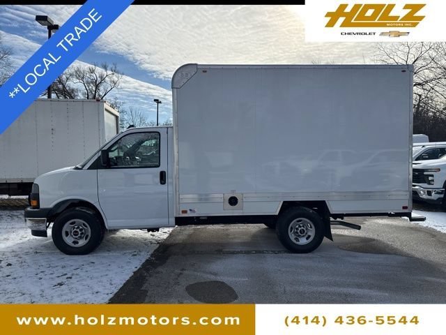 Used 2025 Summit White GMC Work Van image 3