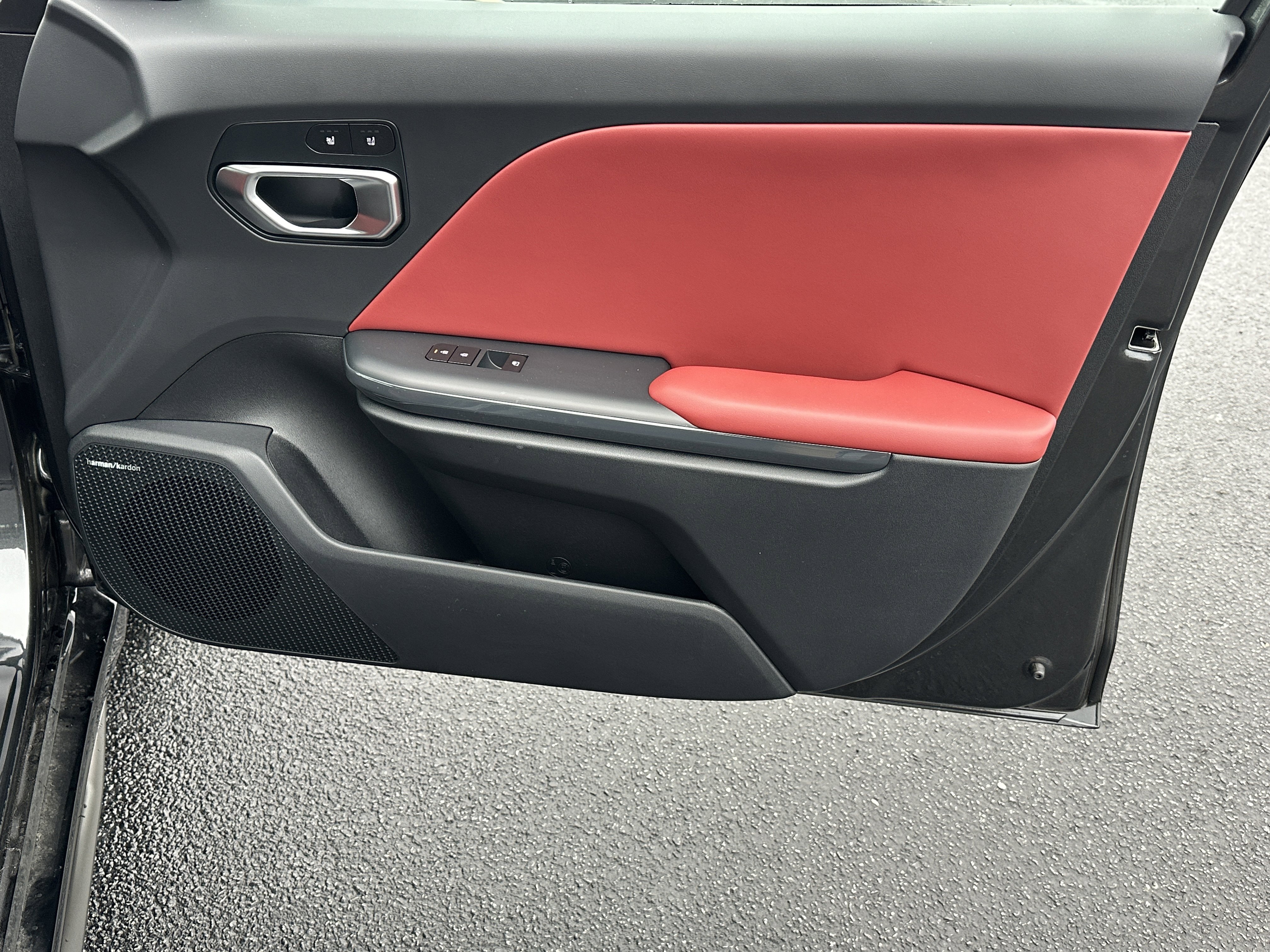 New 2026 Interstellar Gray Kia GT-Line image 15