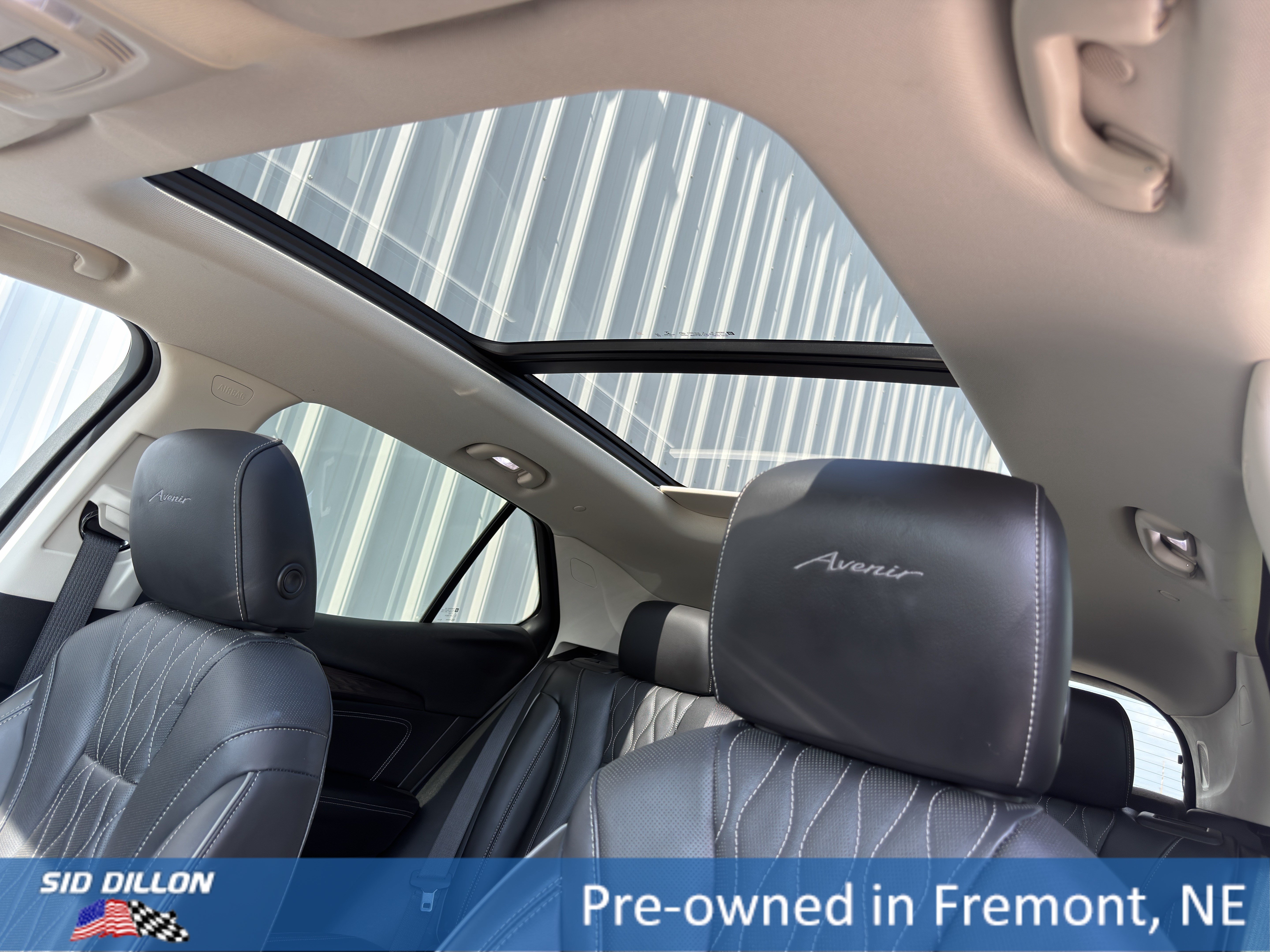 Used 2023 Moonstone Gray Metallic Buick Avenir image 17