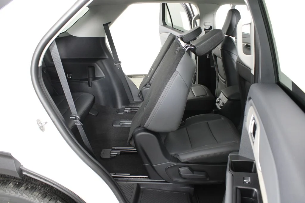 2026 Ford Explorer Active - Photo 15