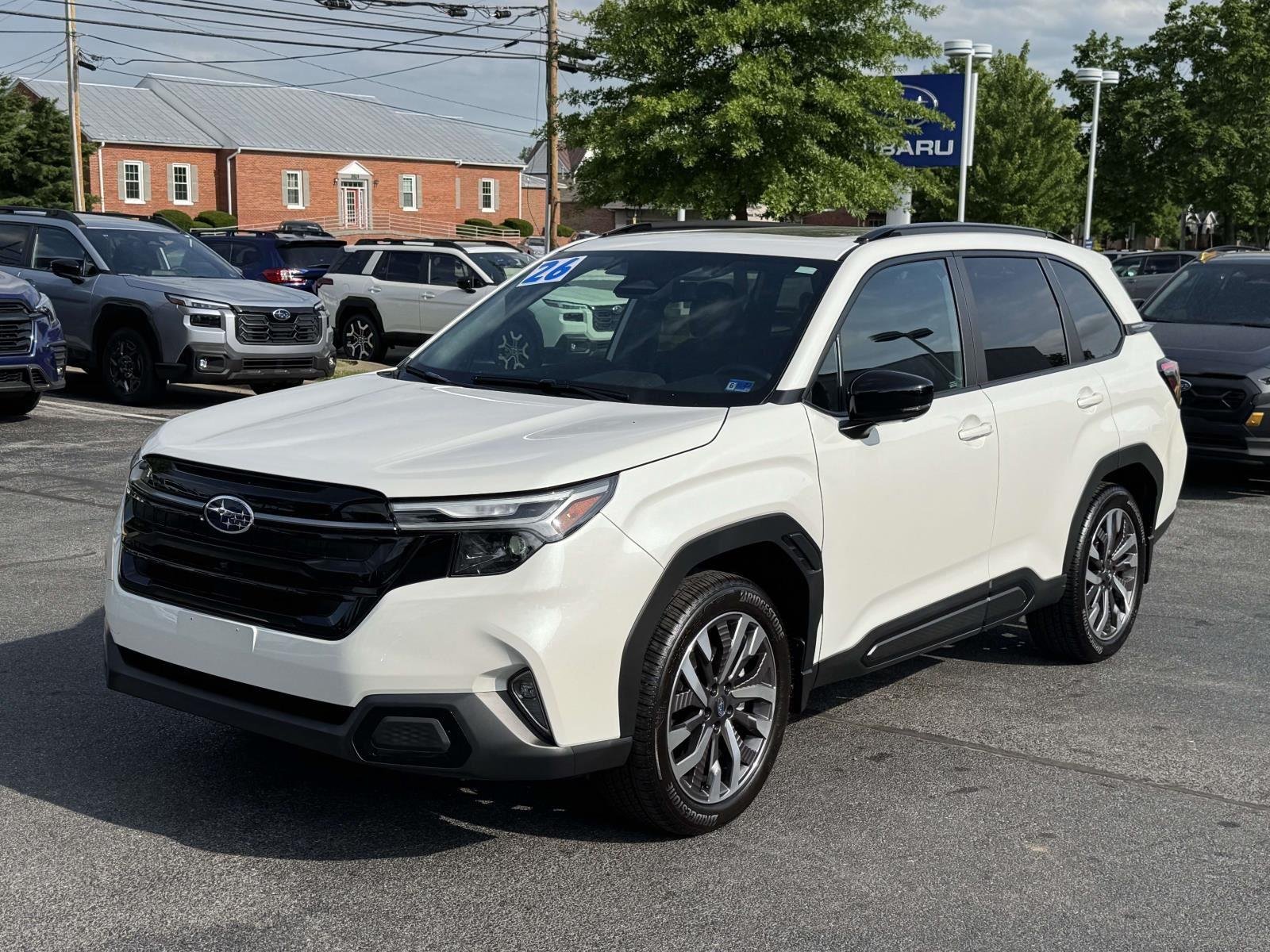 Used 2026 Crystal White Pearl Subaru Touring image 5