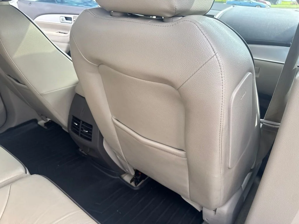 Used 2015 White Lincoln Base image 42
