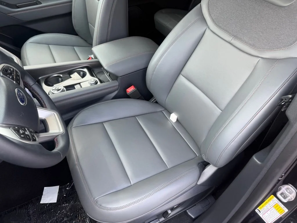 New 2026 Agate Black Metallic Ford Active image 17