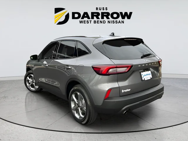 Used 2025 Gray Ford ST-Line image 3