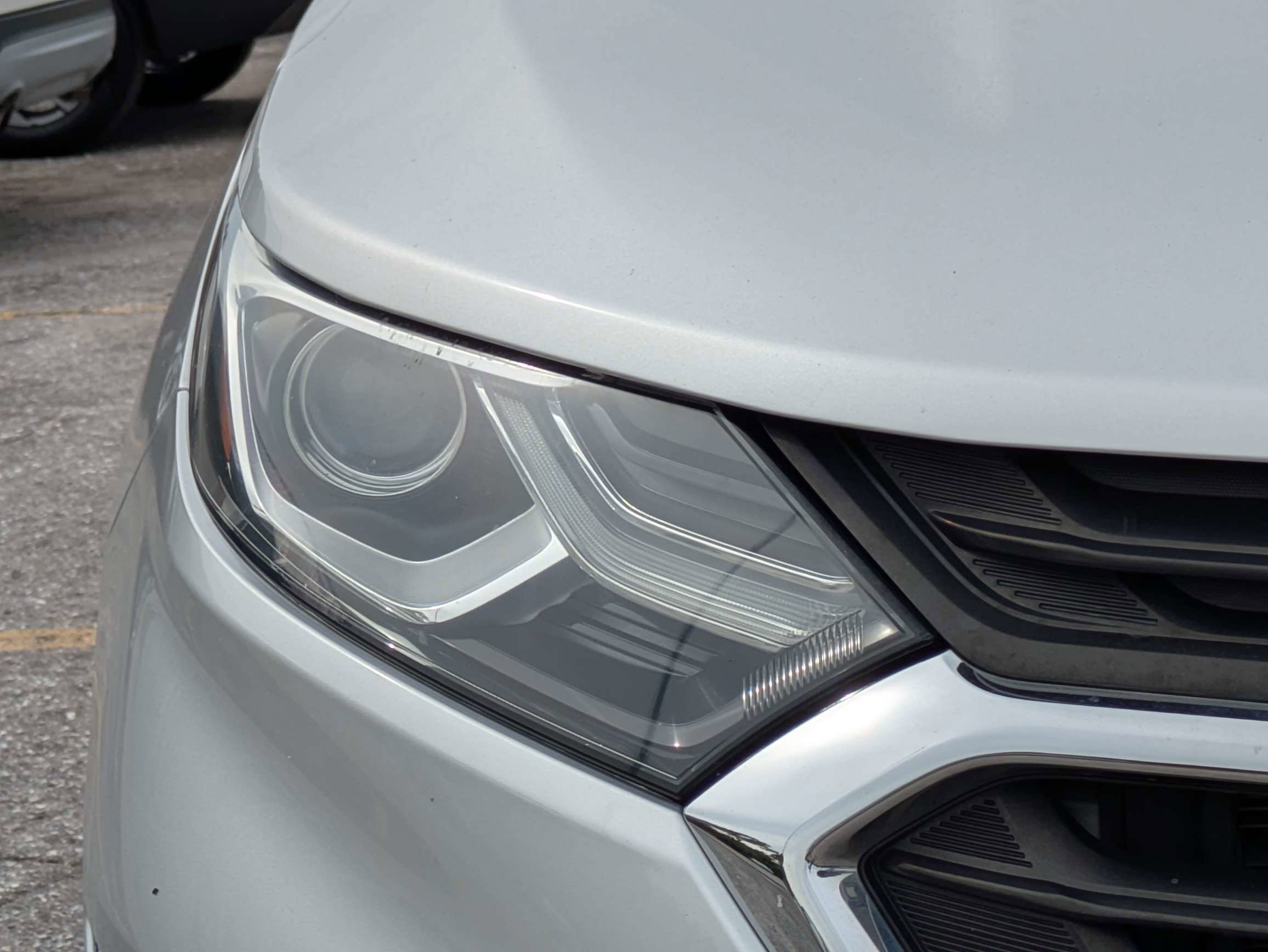 Used 2020 Silver Ice Metallic Chevrolet LS image 9