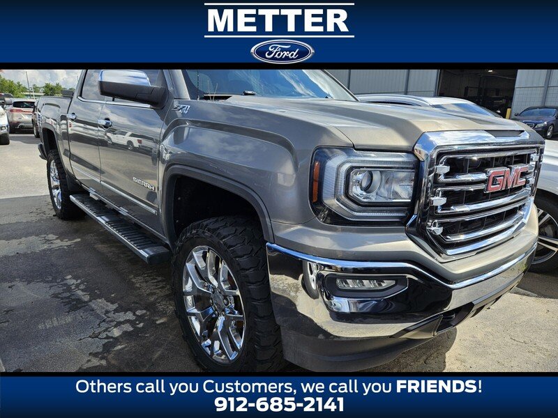 2017 GMC Sierra 4WD Crew Cab Short Box SLT's photo