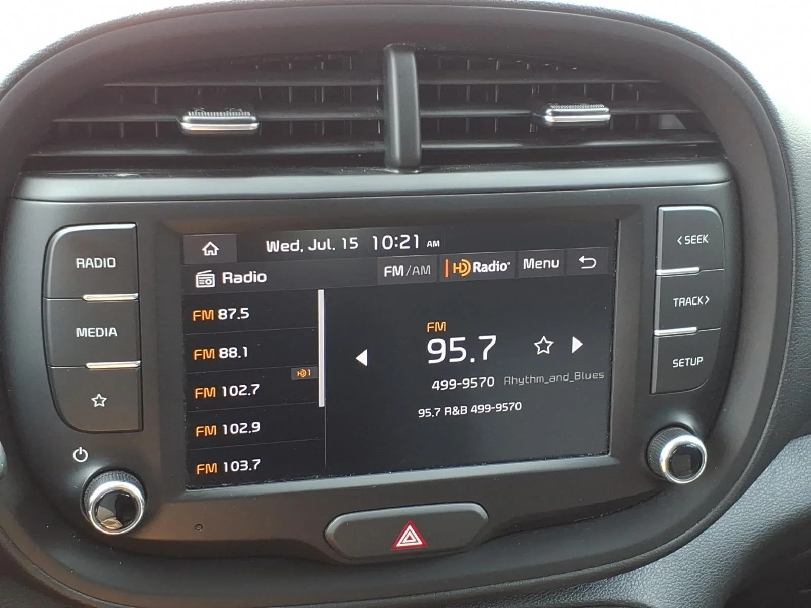Used 2024 Mars Orange Kia LX image 14