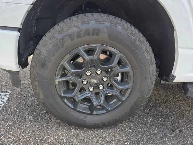 New 2026 Oxford White Ford XLT image 50