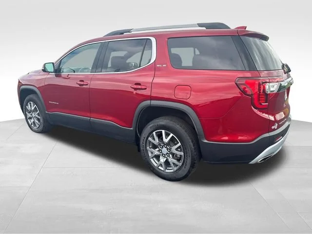 Used 2023 Volcanic Red Tintcoat GMC SLE image 3