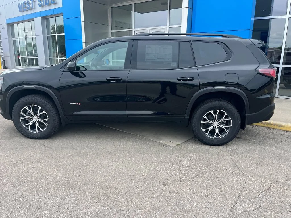 2026 GMC Acadia AT4 - Photo 8
