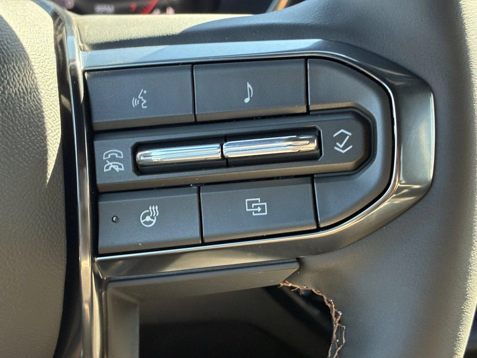 2026 GMC Canyon AT4 - Photo 23