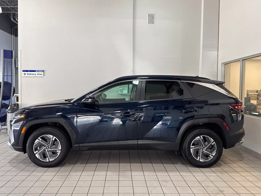 Used 2025 Blue Hyundai Blue image 17