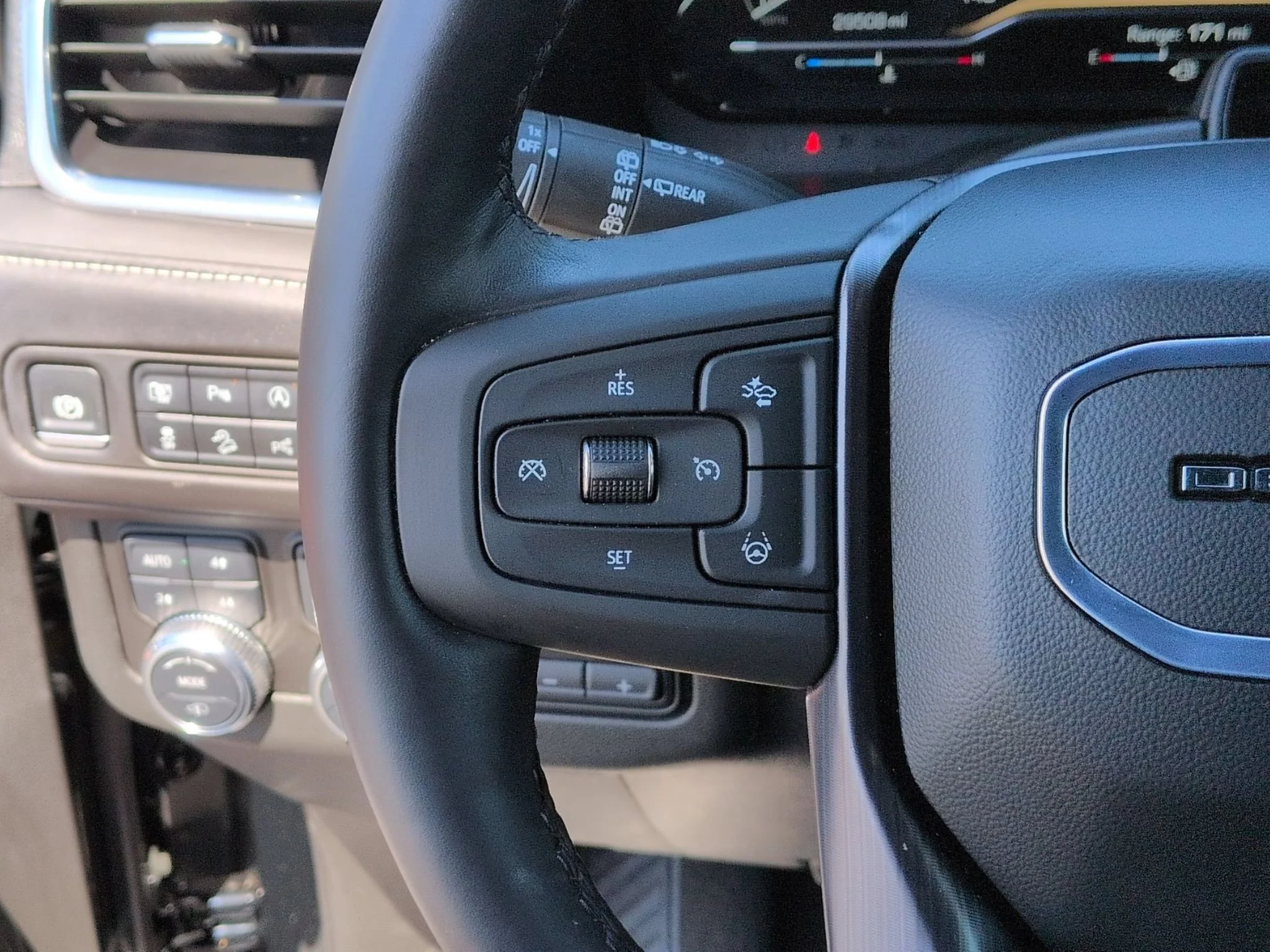 Used 2024 ONYX BLACK GMC Denali Ultimate image 17
