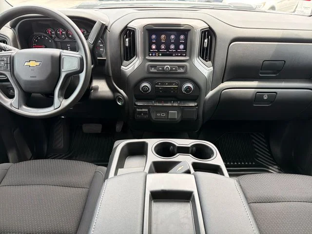 Used 2025 White Chevrolet Custom image 9