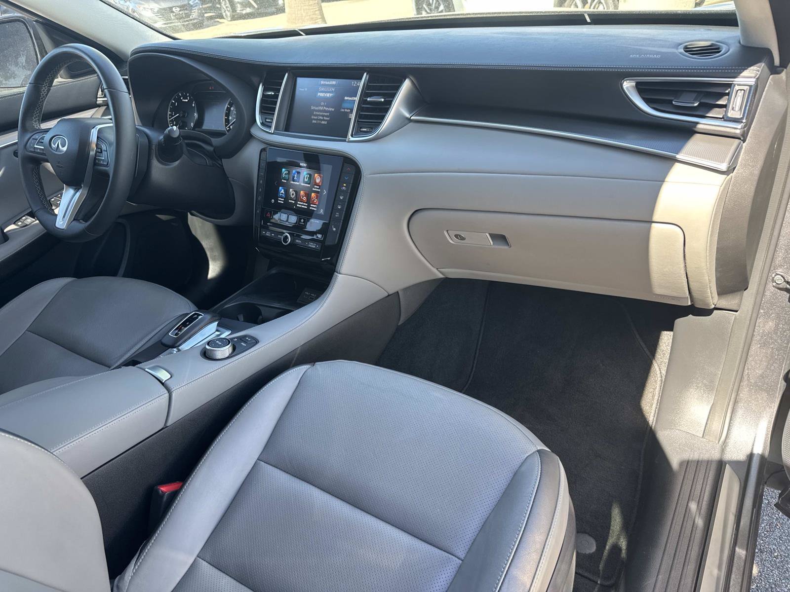 Used 2023 Gray INFINITI LUXE image 12