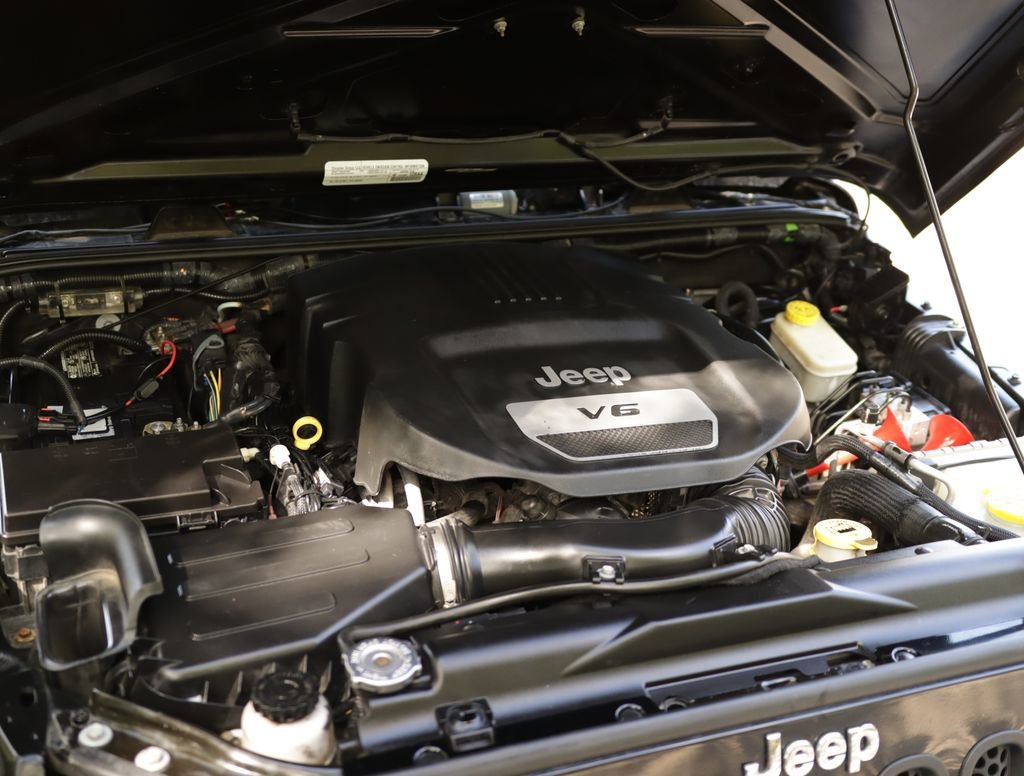 Used 2015 Black Jeep Sport image 25