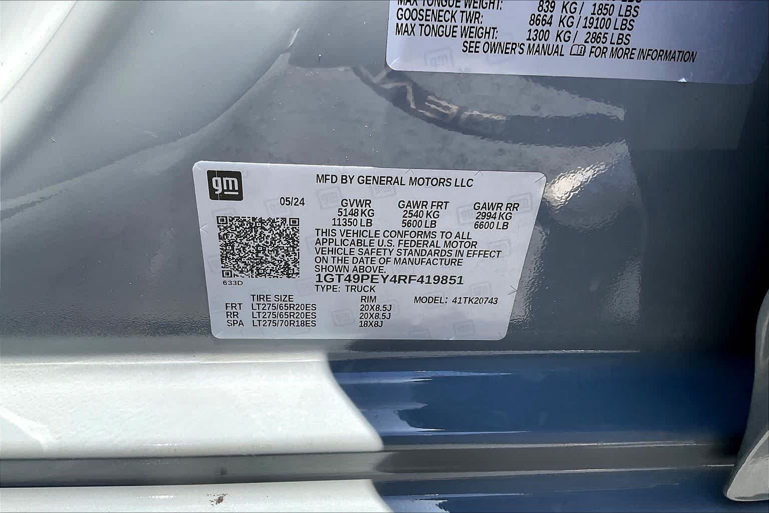 Used 2024 Thunderstorm Gray GMC AT4 image 47