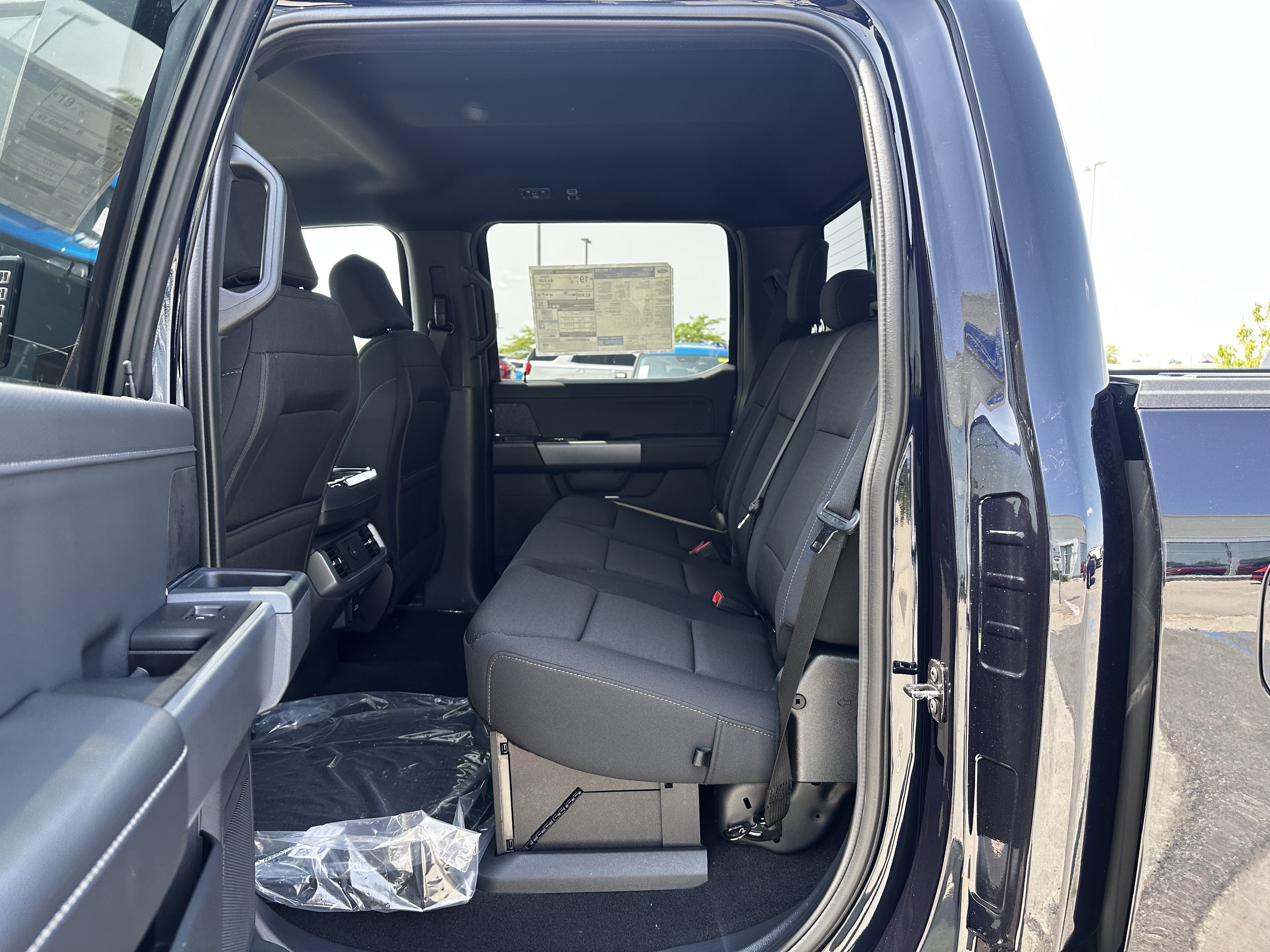 New 2026 Antimatter Blue Metallic Ford XLT image 6