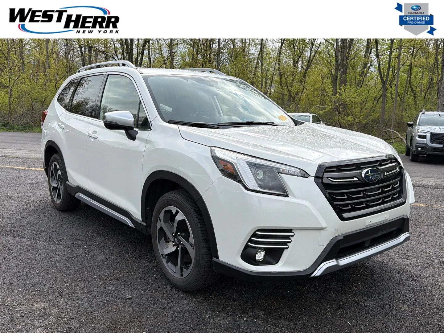 2023 Subaru Forester Touring's photo