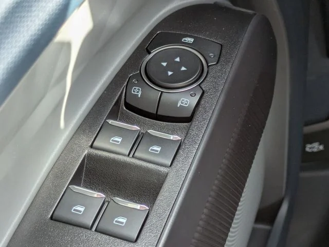 New 2026 Carbonized Gray Metallic Ford Lobo™ image 24