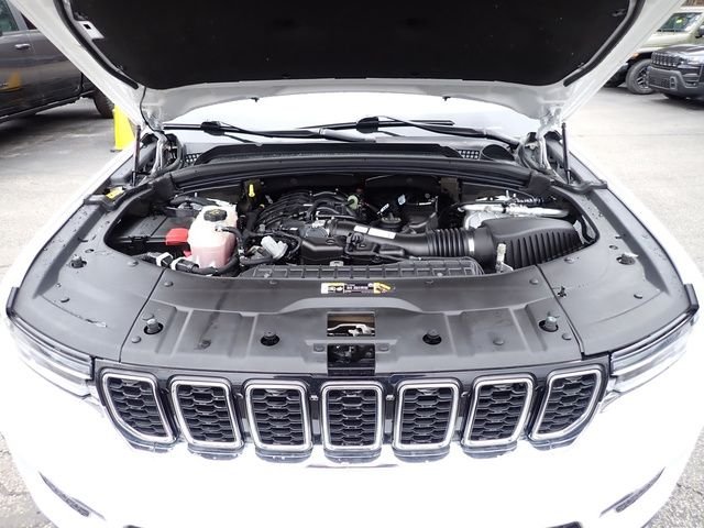 Used 2023 White Jeep Limited image 12