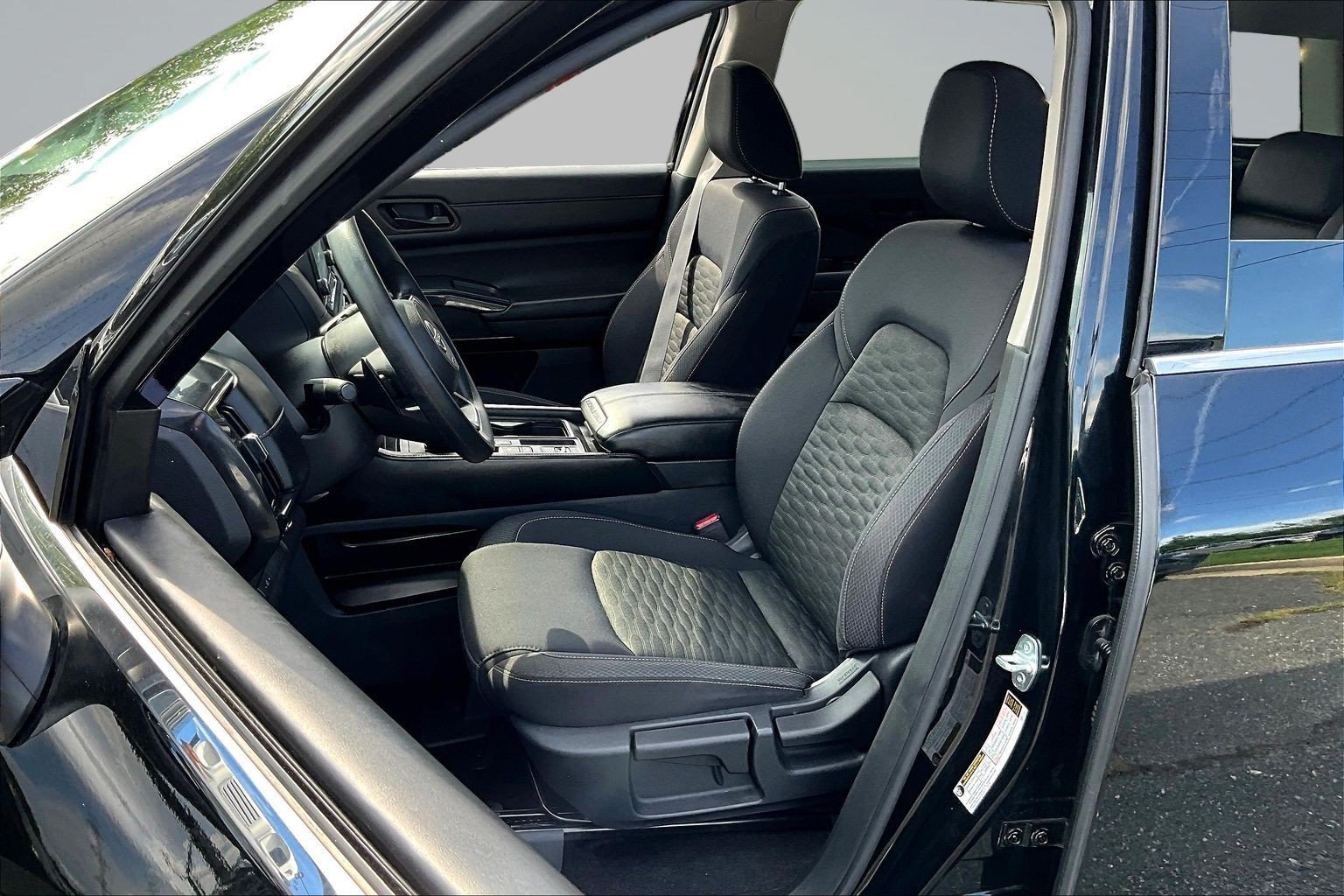Used 2023 Black Nissan S image 16