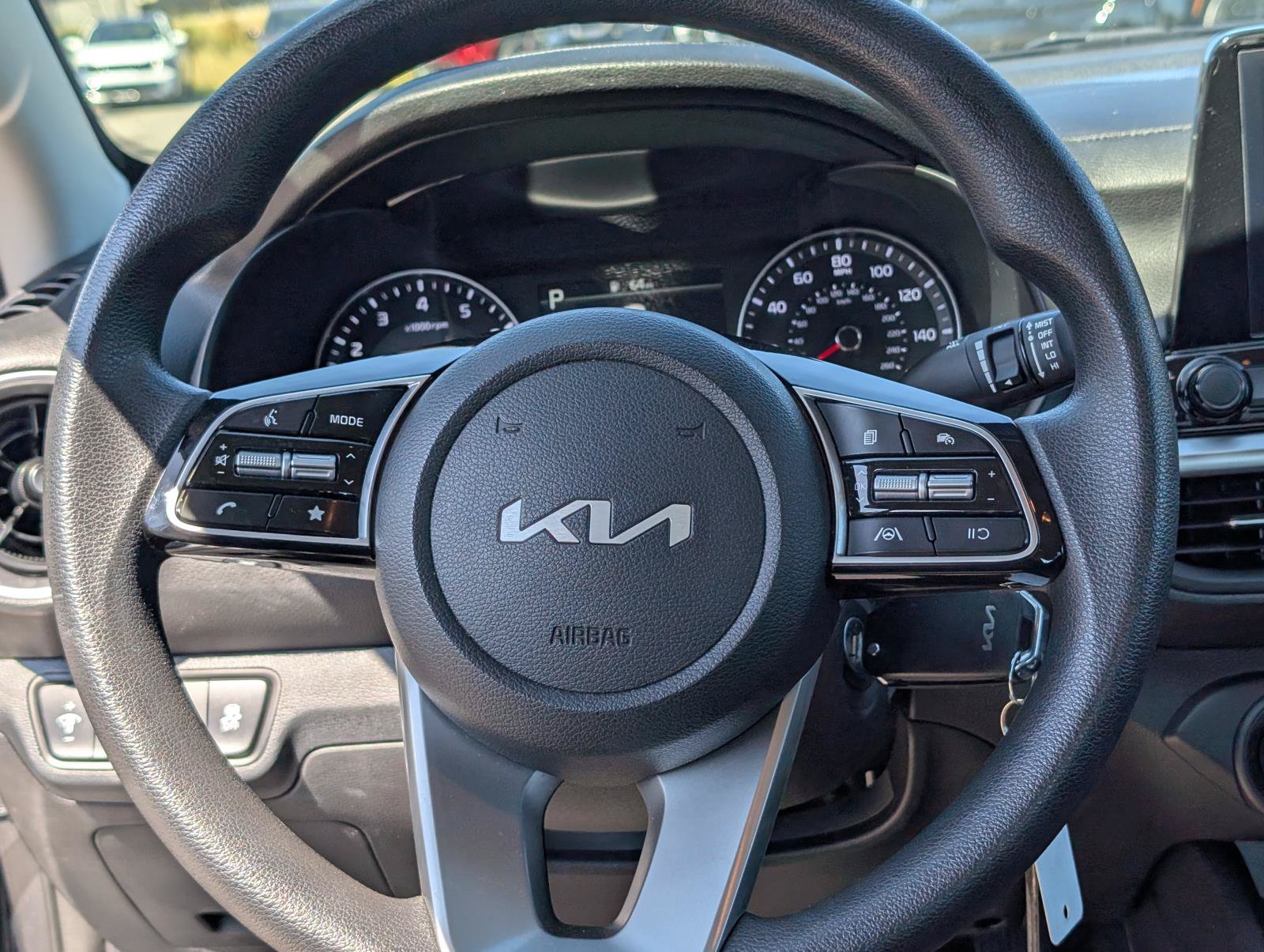 2024 Kia Forte LXS - Photo 14
