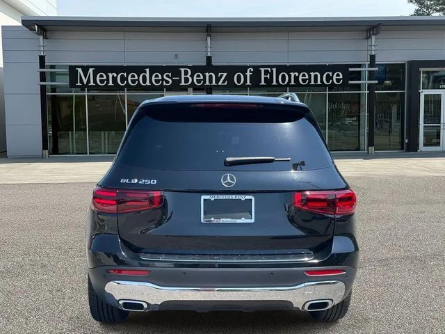 Used 2024 White Mercedes-Benz GLC 300 image 5