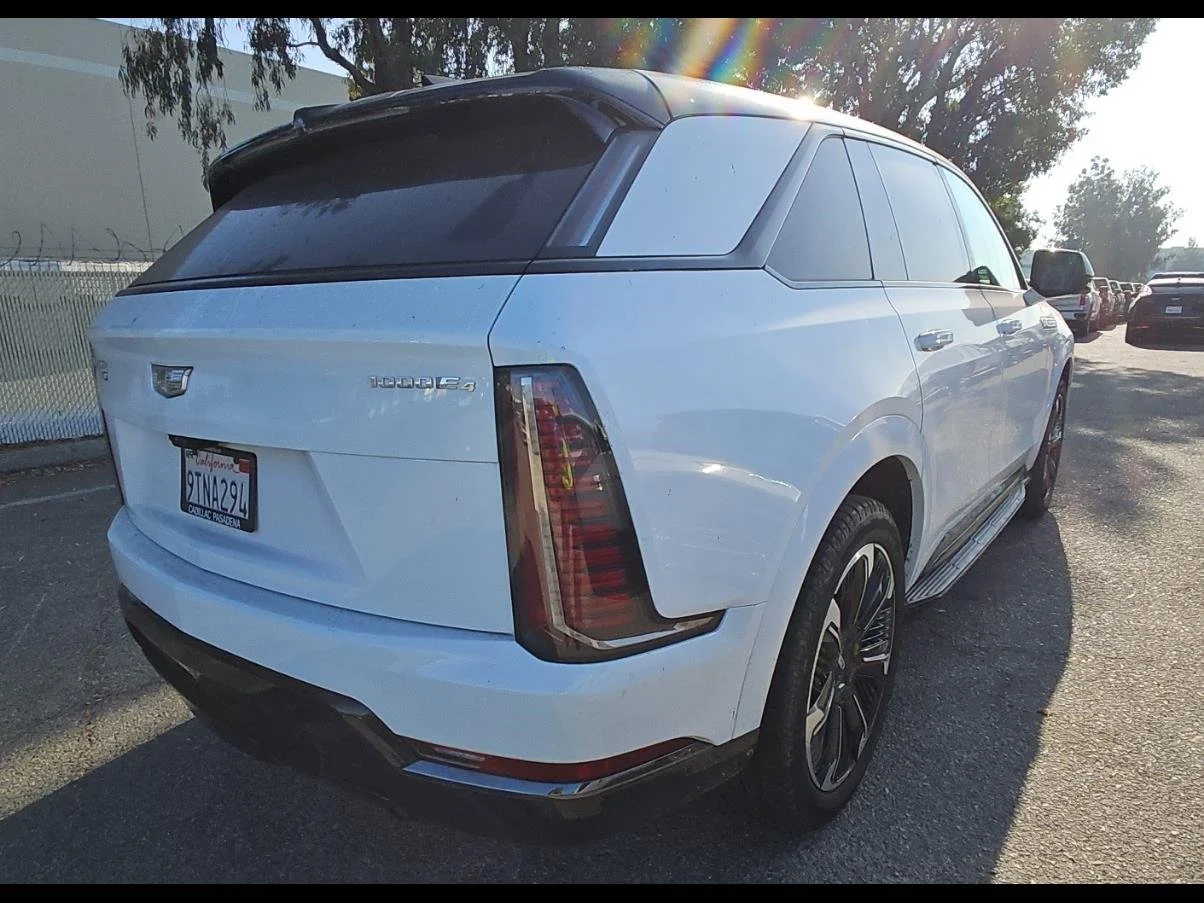 Used 2025 Summit White Cadillac Sport 1 image 22