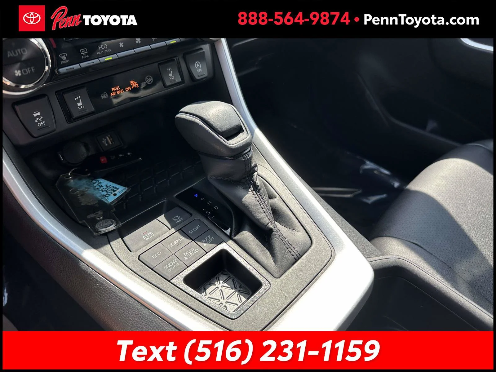 Used 2023 RUBY FLARE PEARL Toyota XLE image 30