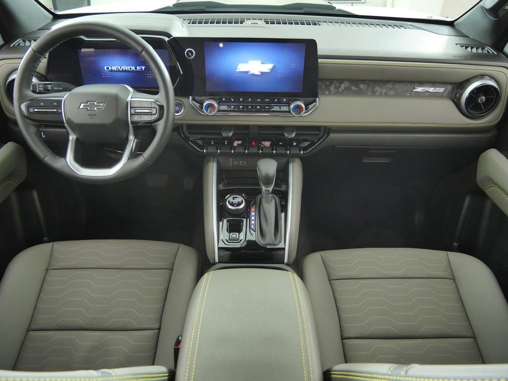 Used 2025 White Chevrolet ZR2 image 6
