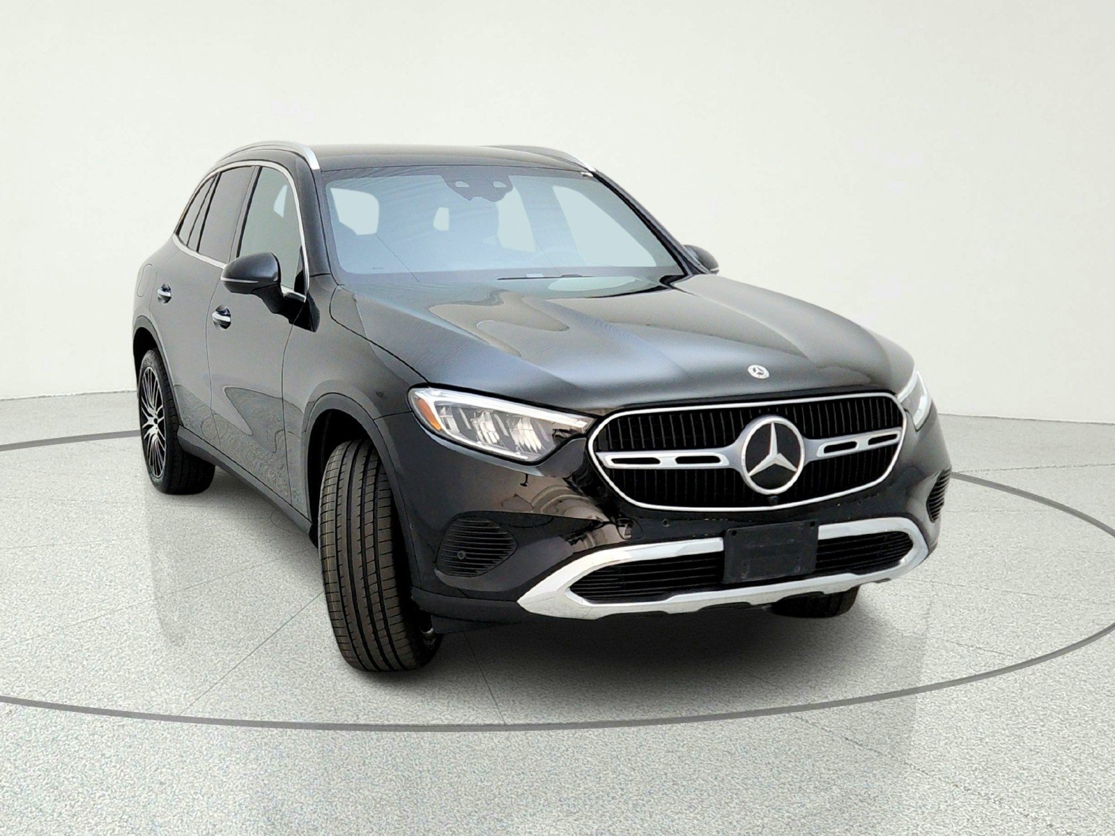 Certified Used 2023 Black Mercedes-Benz GLC 300 image 4