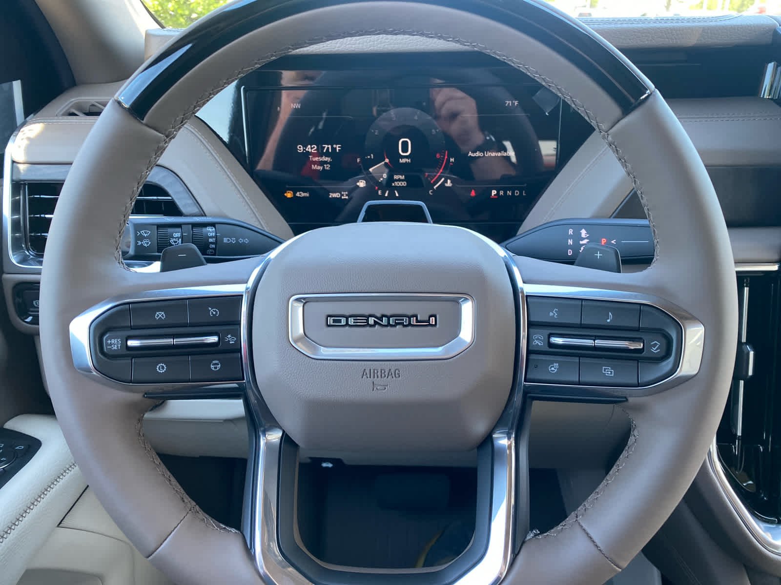2026 GMC Yukon XL Denali - Photo 12