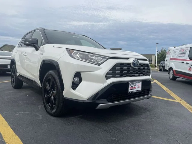 2019 Toyota RAV4 XSE - Photo 10