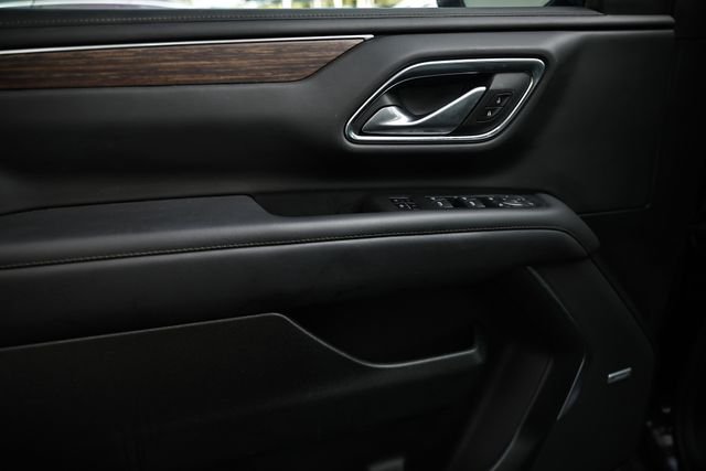 Used 2022 Black Chevrolet High Country image 14